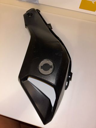 Tapa de radiador derecho Yamaha mt07 2016-2017