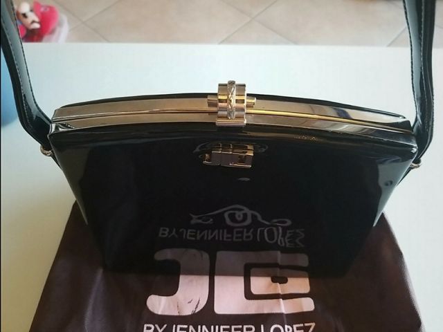 Borsa JLo