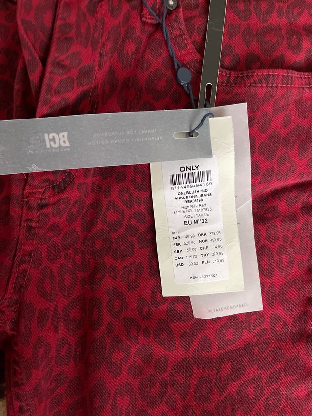 Pantaloni rossi elasticizzati