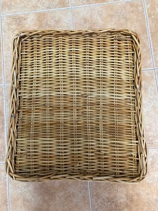 Cestas de mimbre para almacenaje. De Hábitat