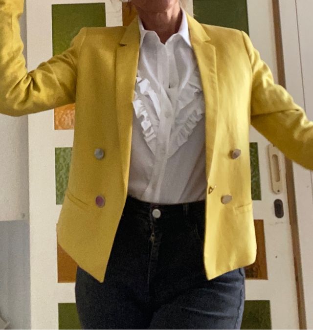 Blazer giallo Mango