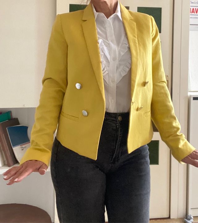 Blazer giallo Mango