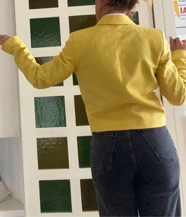 Blazer giallo Mango