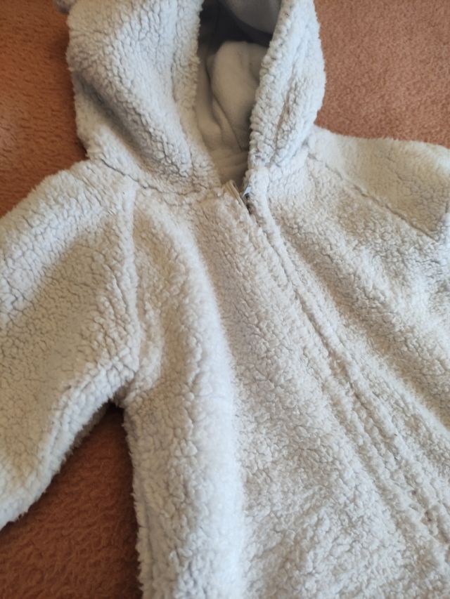 Mono de invierno bebé