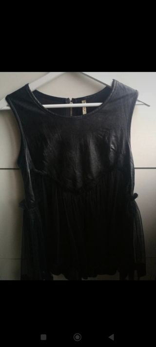 Túnica negra polipiel