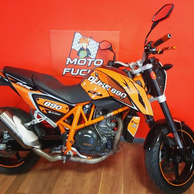 KTM DUKE 690 se puede limitar A2