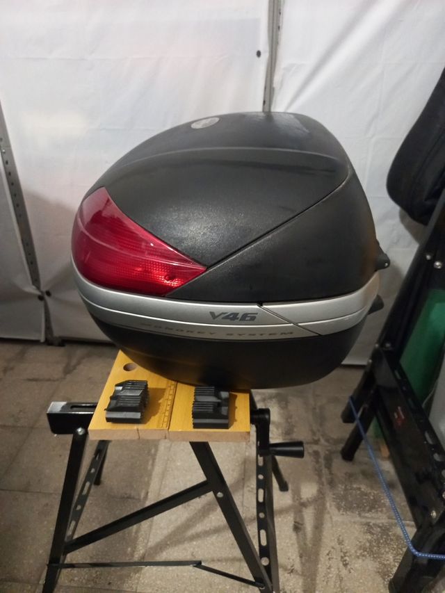Moto bauletto GIVI V46