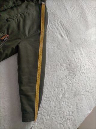 Cazadora chica XS verde militar.Pull&Bea