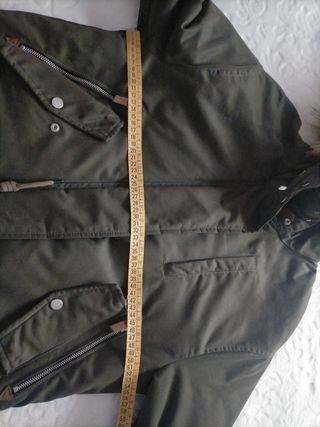 Cazadora chica XS verde militar.Pull&Bea