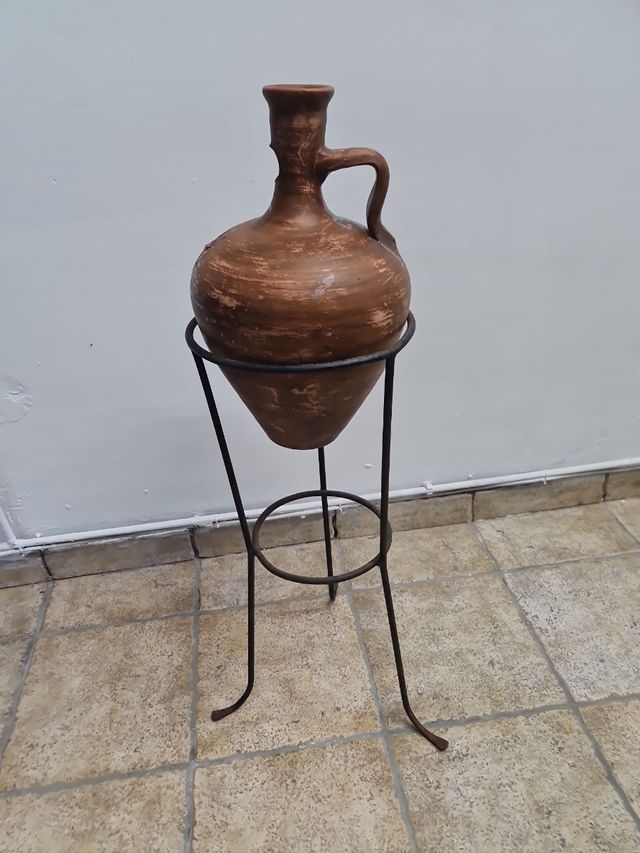 Soporte forja 70 cm más jarrón