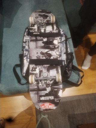Skate con mochila