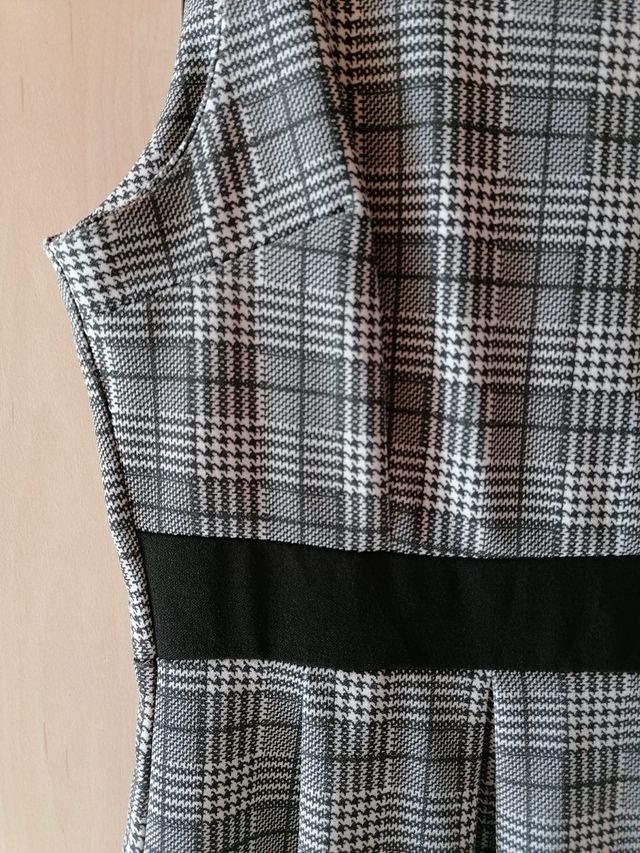 Vestito tipo scozzese tartan
