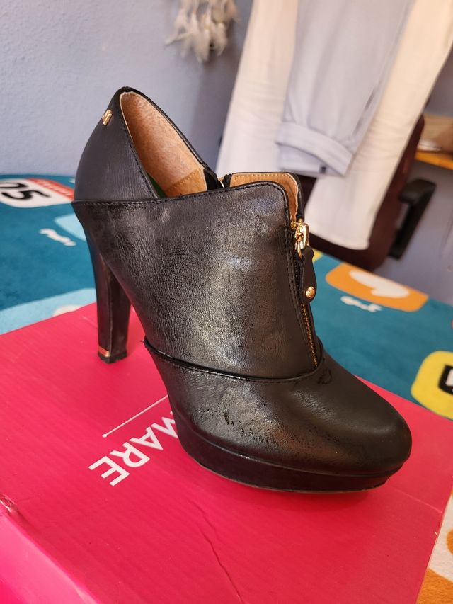 Botines negros tacón