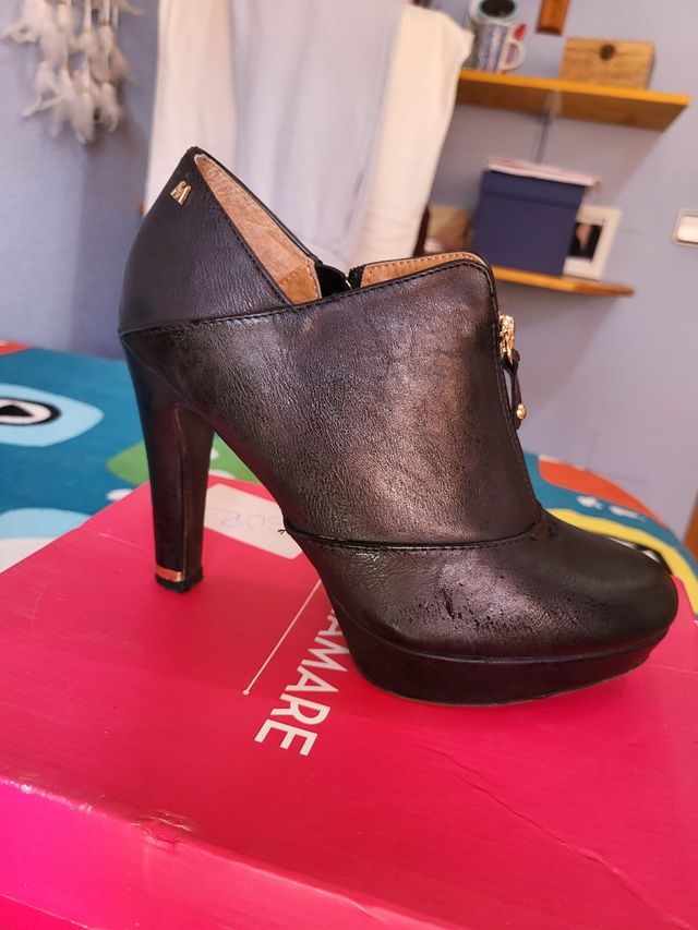Botines negros tacón