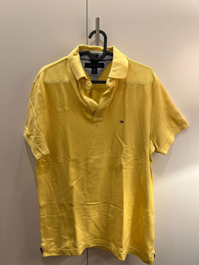 Camiseta Polo - Marca Tommy Hilfiger, Talle M