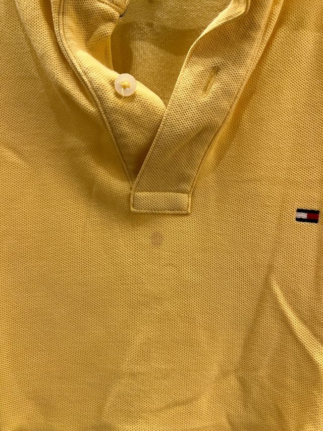 Camiseta Polo - Marca Tommy Hilfiger, Talle M