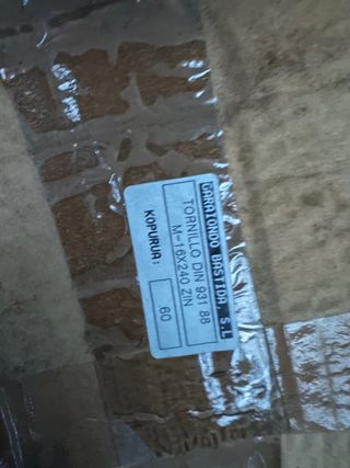 tornillos M16 de 320 y 240mm de largo