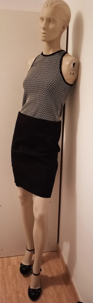 Falda Negra 