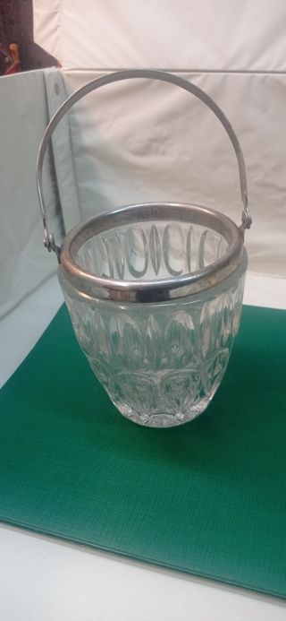 Portaghiaccio in vetro molato