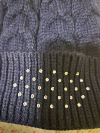 Pack de dos gorros de punto con pompón en la punta