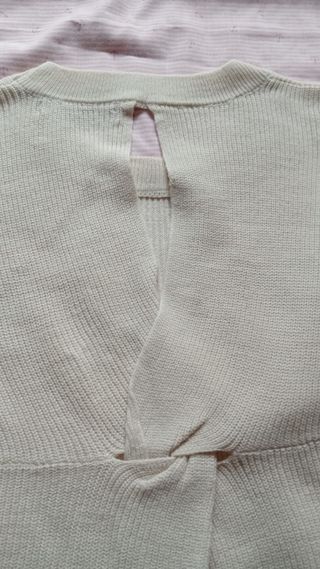 Jersey Mango beige talla S, nuevo.