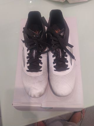 Botas de fútbol. Joma talla 40