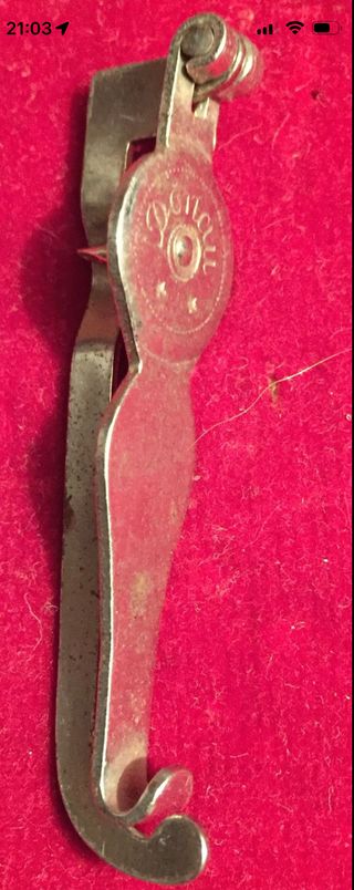 AÑOS 30, ANTIGUA PERCHA DE VIAJE PLEGABLE PORTÁTIL