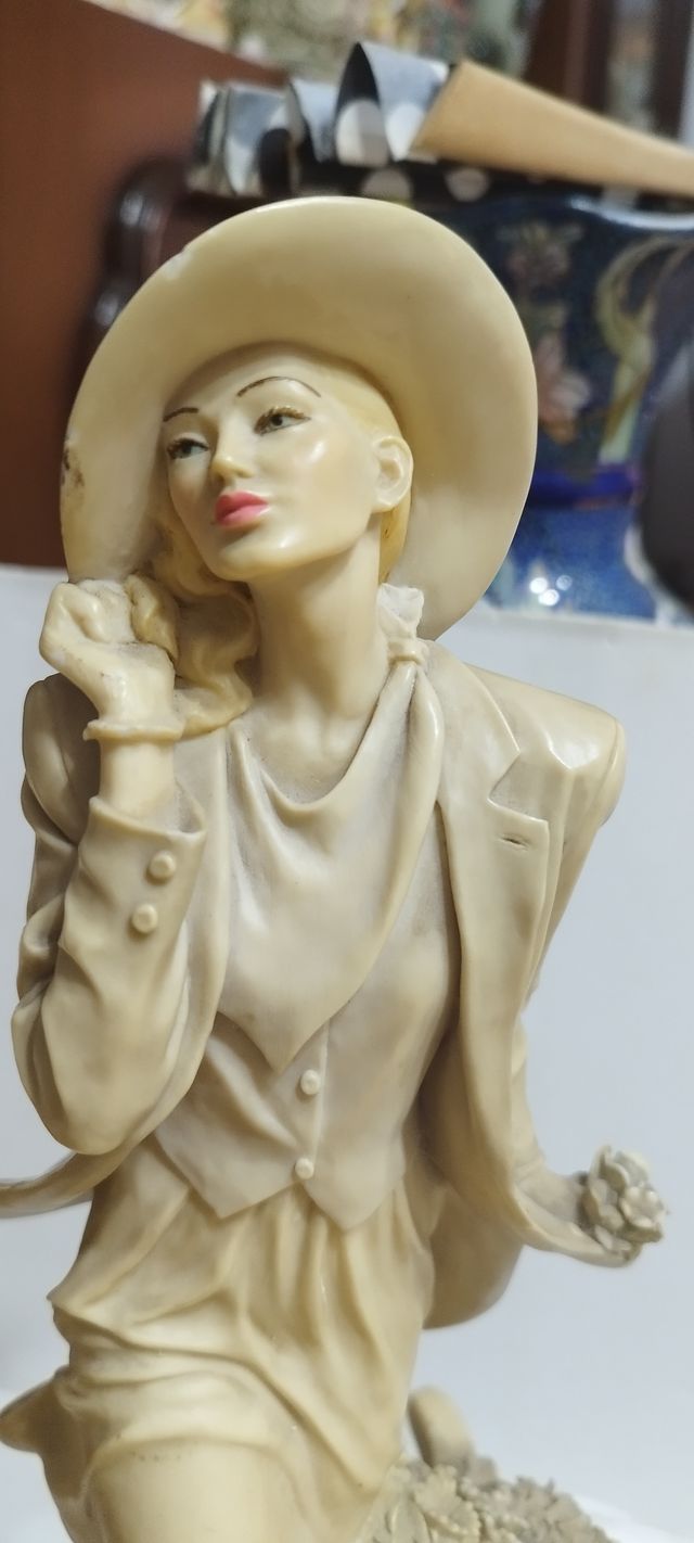 Figura diseñada por el artista Victorio Tessaro.