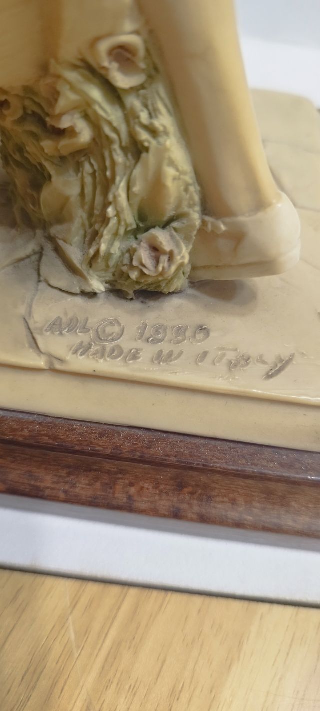 Figura diseñada por el artista Victorio Tessaro.