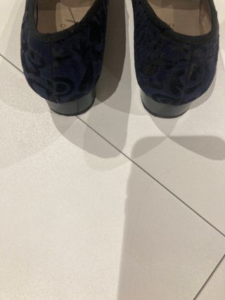 Zapatos tacón bajo cuadrado 