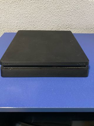 playstation 4 slim 1Tb
