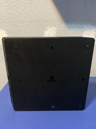 playstation 4 slim 1Tb