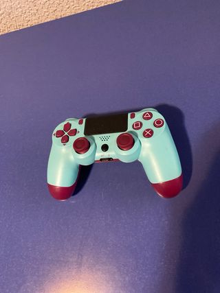 playstation 4 slim 1Tb