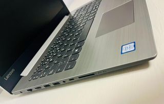 Lenovo ideapad 330-15lKB modelo 81DE