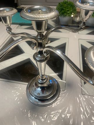 candelabros , bañados en plata