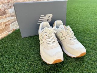 se venden zapatillas nb nuevas