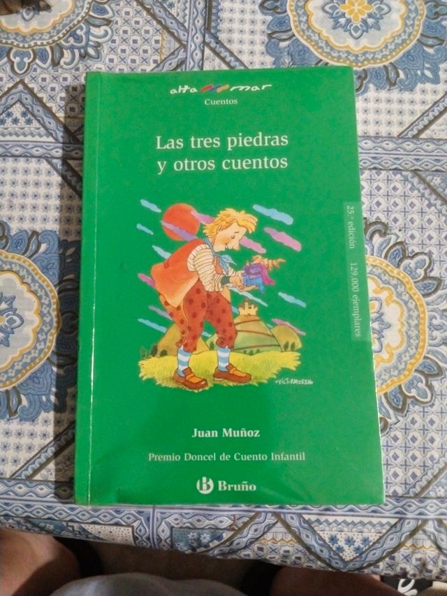 Libro las tres piedras y otros cuentos