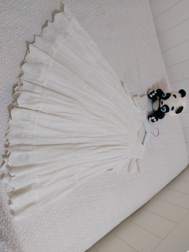 Vestido blanco plumeti Andrea Milano talla 8 años