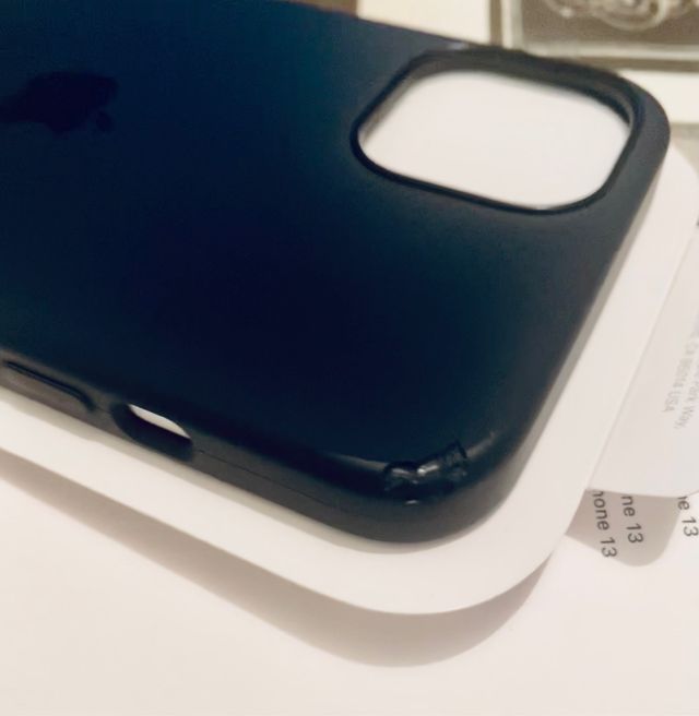Apple Funda de Silicona (iPhone 13)