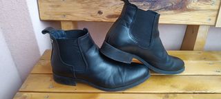 Botín  negro piel 38