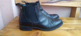 Botín  negro piel 38