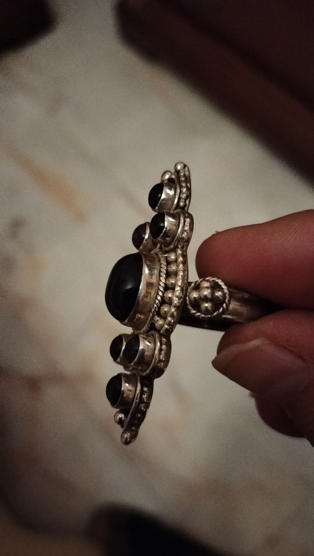 Gran anillo de plata