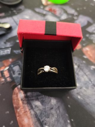 Anillo de plata de ley