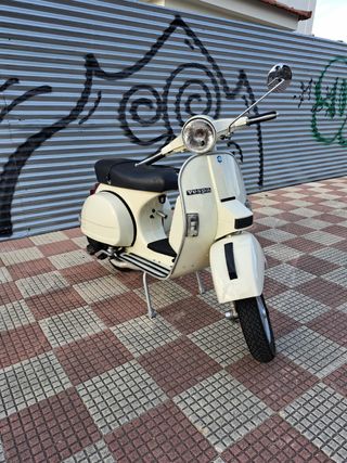 Vespa 200 Iris