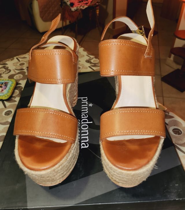 Sandali con zeppa cuoio n.37