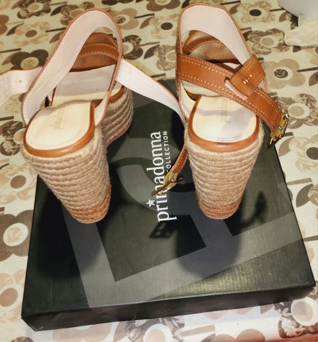 Sandali con zeppa cuoio n.37