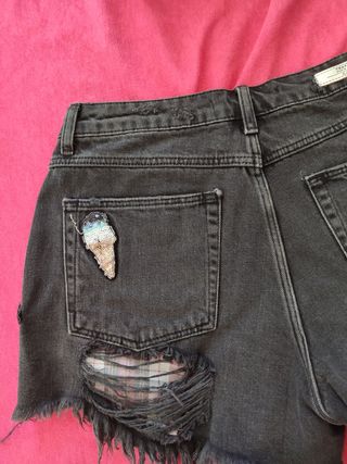 Shorts vaquero bordado de Zara🌺