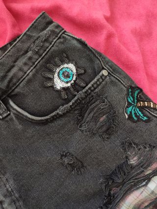 Shorts vaquero bordado de Zara🌺