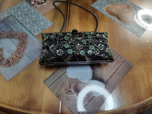 vestido de niña prácticamente nuebo