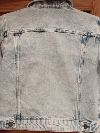 Chaqueta vaquera trucker ojos Desigual